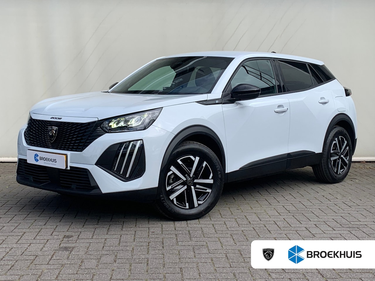 Peugeot e-2008 - EV Style Avantage 54 kWh Airco | Camera | Cruise Control | DAB | LED | Navi | PDC Achter | - AutoWereld.nl