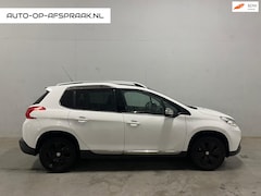 Peugeot 2008 - 1.2 PureTech Allure 5drs. Automaat Navi Clima Cruise Camera Trekhaak