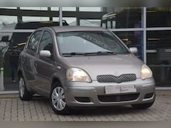 Toyota Yaris - 1.3 VVT-i Sol 5DRS | NAP | APK | Trekhaak