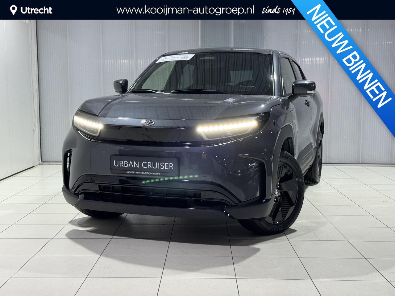 Toyota Urban Cruiser - Dynamic 61 kWh € 3000 inruilpremie, Stoelverwarming, Applecarplay/android auto, - AutoWereld.nl