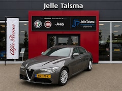 Alfa Romeo Giulia - 2.0T Super | Climate Control | Navigatie | Afneembare Trekhaak |