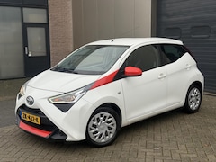 Toyota Aygo - 1.0 VVT 2019 x-play Airco/Camera/Cruise 5-DRS