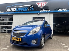 Chevrolet Spark - 1.0 16V LS /apk 01-09-2027/Onderhoudsbeur/All season banden/Nieuwe koppeling/5 Drs