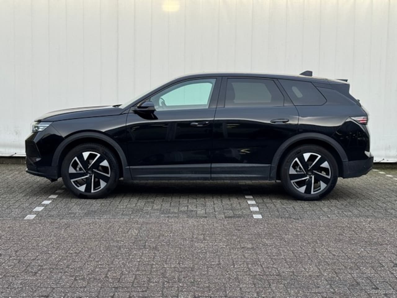 Opel Grandland - 1.2 Turbo Hybrid GS met Navi/Camera, Winterpakket, AGR, 19inch, Full LED - AutoWereld.nl