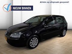 Volkswagen Golf - 1.6 FSI Comfortline APK NAP 5drs radio/CD 2e Eigenaar