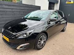 Peugeot 308 - 1.2 PureTech Allure, Automaat, Glazen dak, Navi, camera