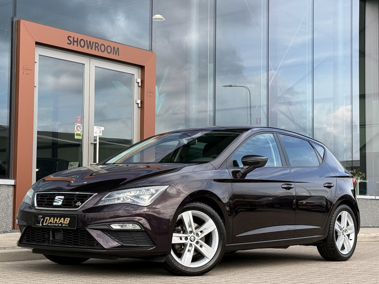 SEAT Leon - 1.4 EcoTSI FR | Half Leder | Seat Sound | Apple Carplay | - AutoWereld.nl
