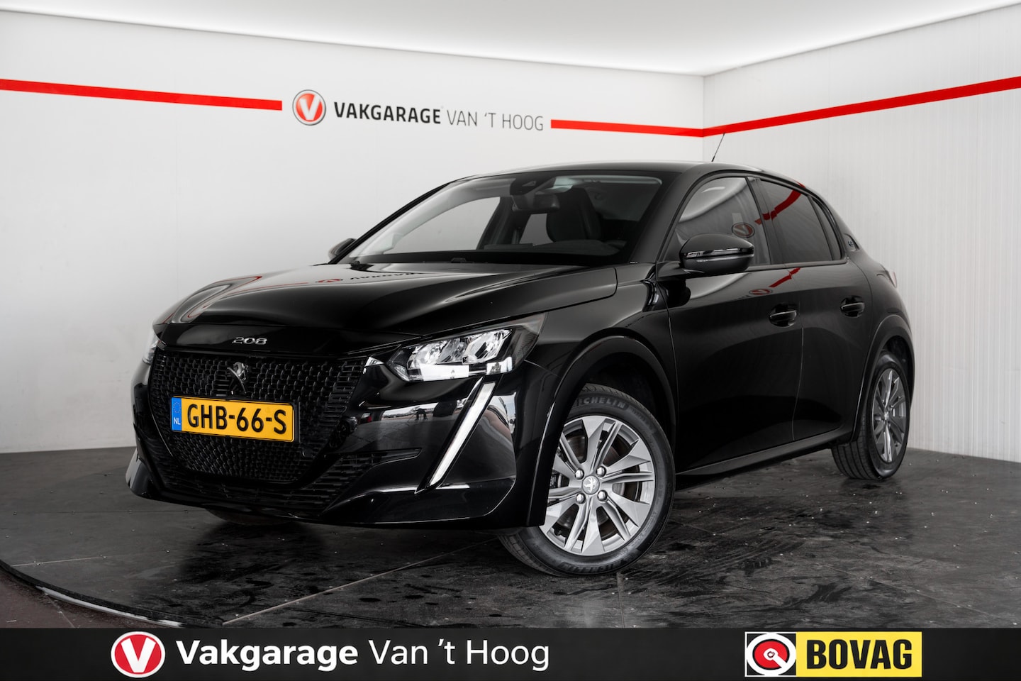 Peugeot e-208 - EV Allure 50 kWh 3-fase|Camera|Applecarplay - AutoWereld.nl