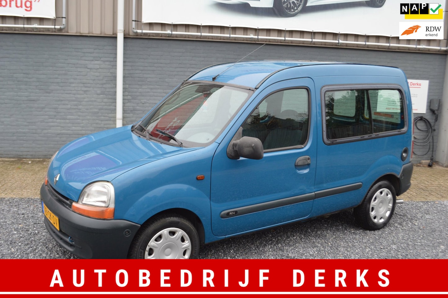 Renault Kangoo - 1.4 RN | Stuurbekrachtiging | Invalide auto | Rolstoelauto | Lift - AutoWereld.nl