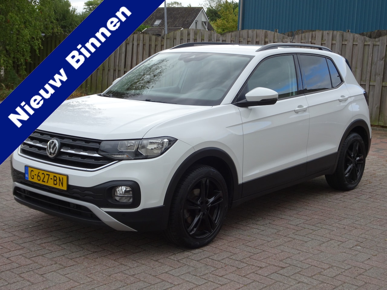 Volkswagen T-Cross - 1.0 TSI Life Automatische airco, navigatie, apple carplay-android auto, trekhaak, licht me - AutoWereld.nl