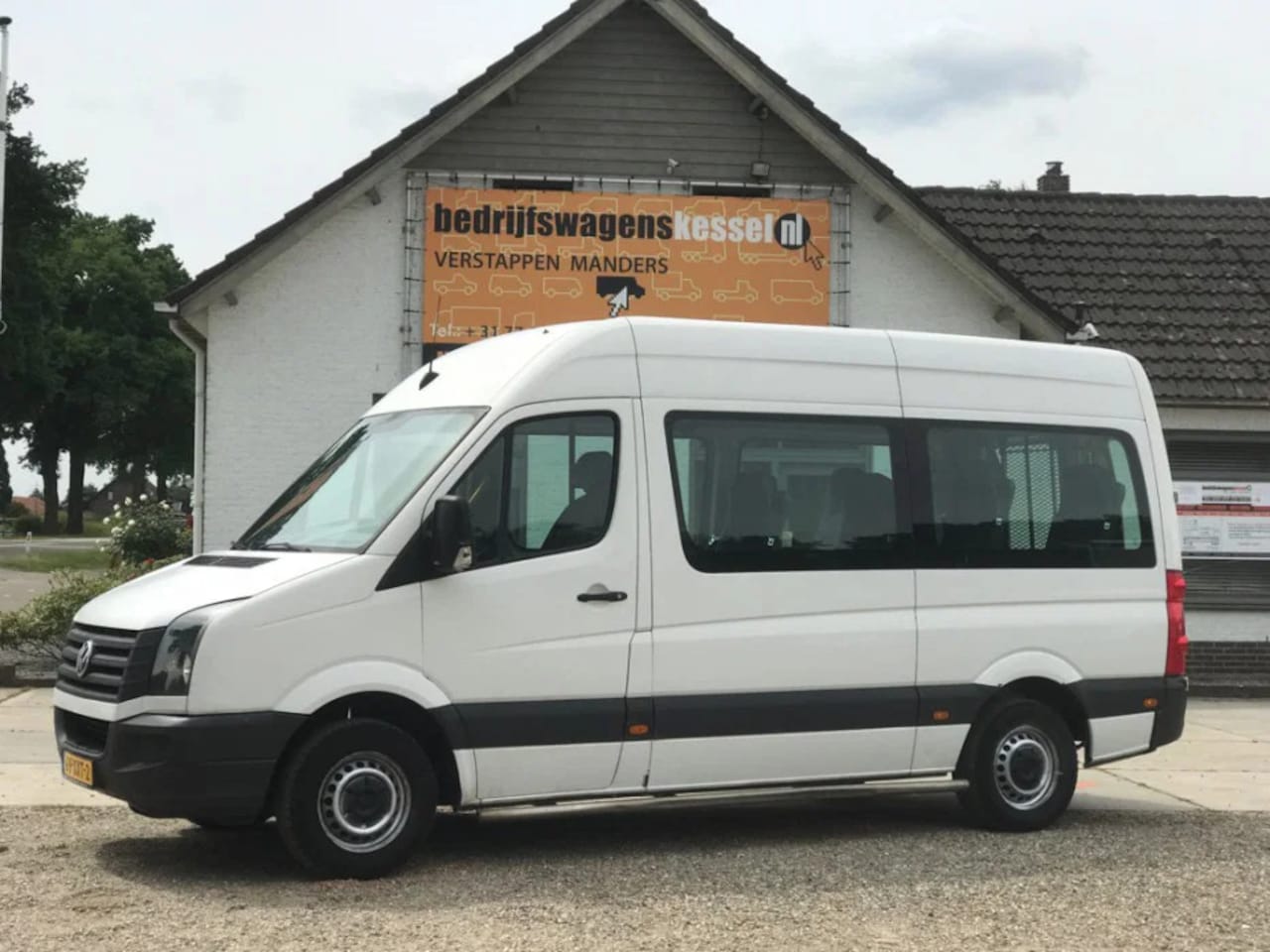 Volkswagen Crafter - 2.0 TDI 80 L2H2 9-Persoons Rolstoelbus Rolstoellift Personenvervoer - AutoWereld.nl