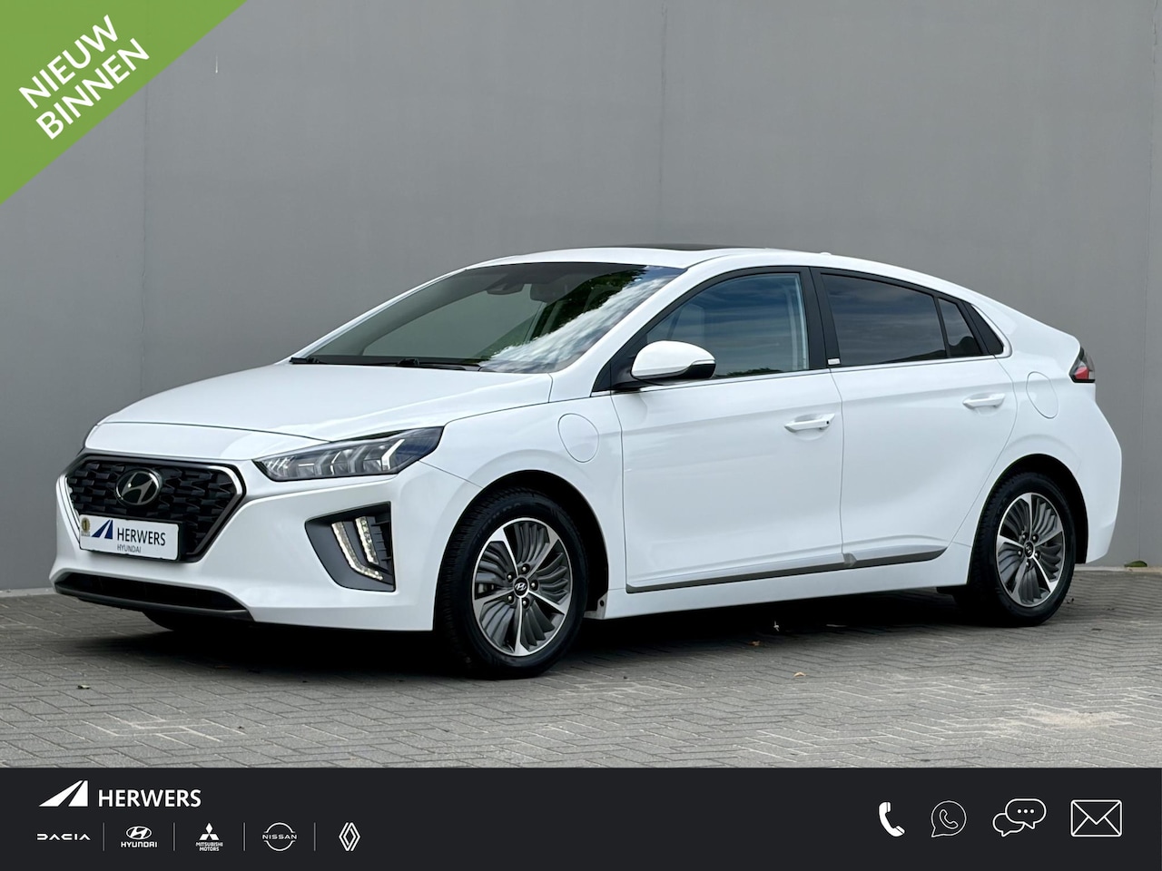 Hyundai IONIQ - 1.6 GDi PHEV Premium Sky / Plug-in / Dealer Onderhouden / SOH 93,15% / Infinity Audio / Pa - AutoWereld.nl