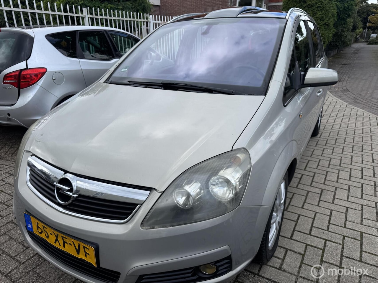 Opel Zafira - 2.2 Executive 2.2 Executive - AutoWereld.nl