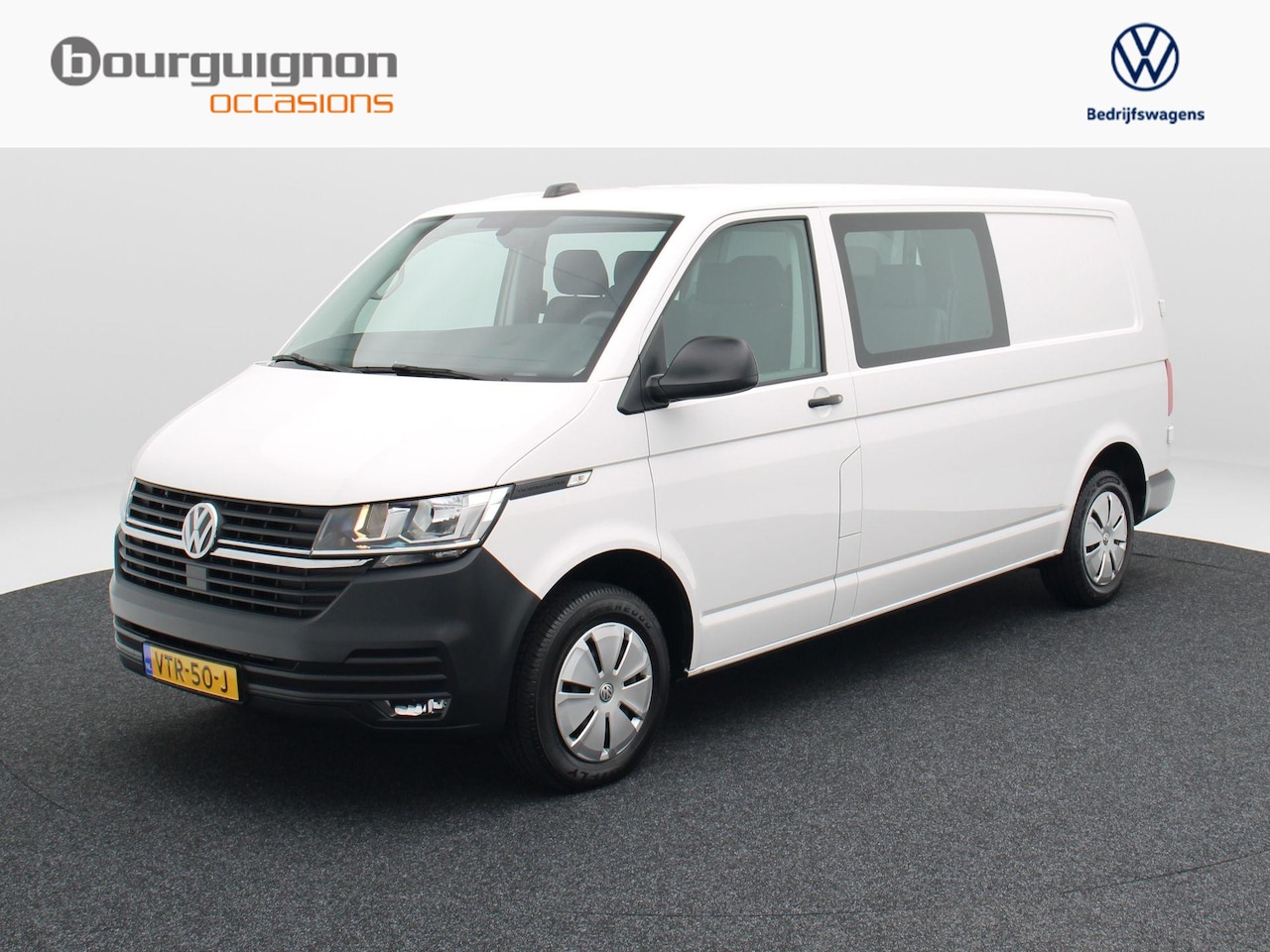 Volkswagen Transporter - 2.0 TDi 110 Pk L2 Dubbele Cabine | Airco | Cruise Control | Apple Car Play | Parkeersensor - AutoWereld.nl