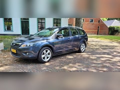 Ford Focus Wagon - 1.6 Comfort ford focus-1600-compleet-export/handelsprijs-inruil mogelijk-koopje