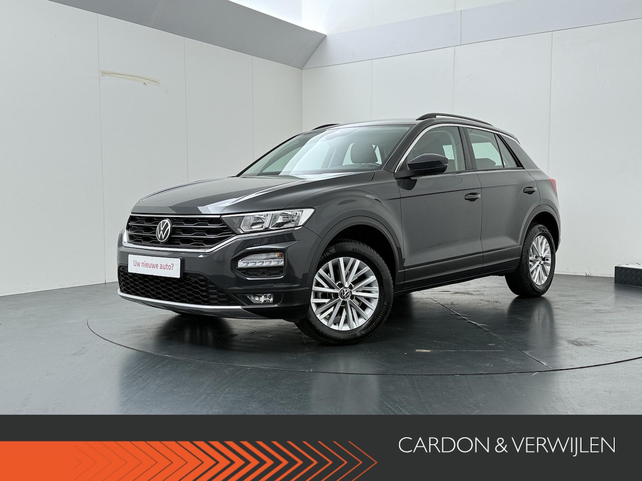 Volkswagen T-Roc - 1.0 TSI Style | 110 PK | Trekhaak | Adaptive Cruise Control | DAB+ radio | Lane Assist | P - AutoWereld.nl