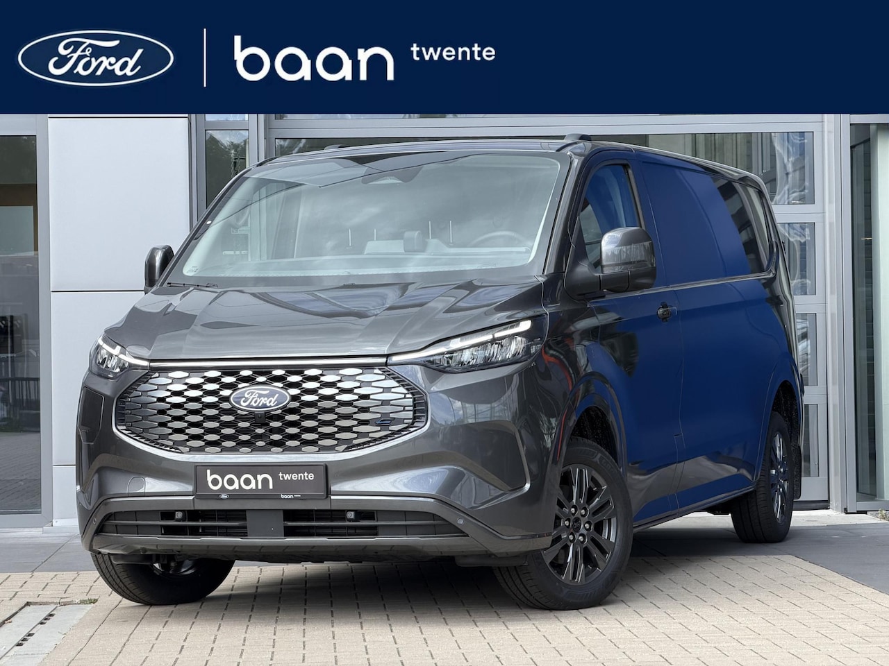 Ford Transit Custom - E-Transit 340 L2H1 Limited 71 kWh 218 PK | Direct leverbaar | - AutoWereld.nl