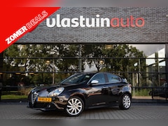 Alfa Romeo Giulietta - 1.4 T Distinctive , Leer, Navigatie, Cruise control, Stoelverwarming,