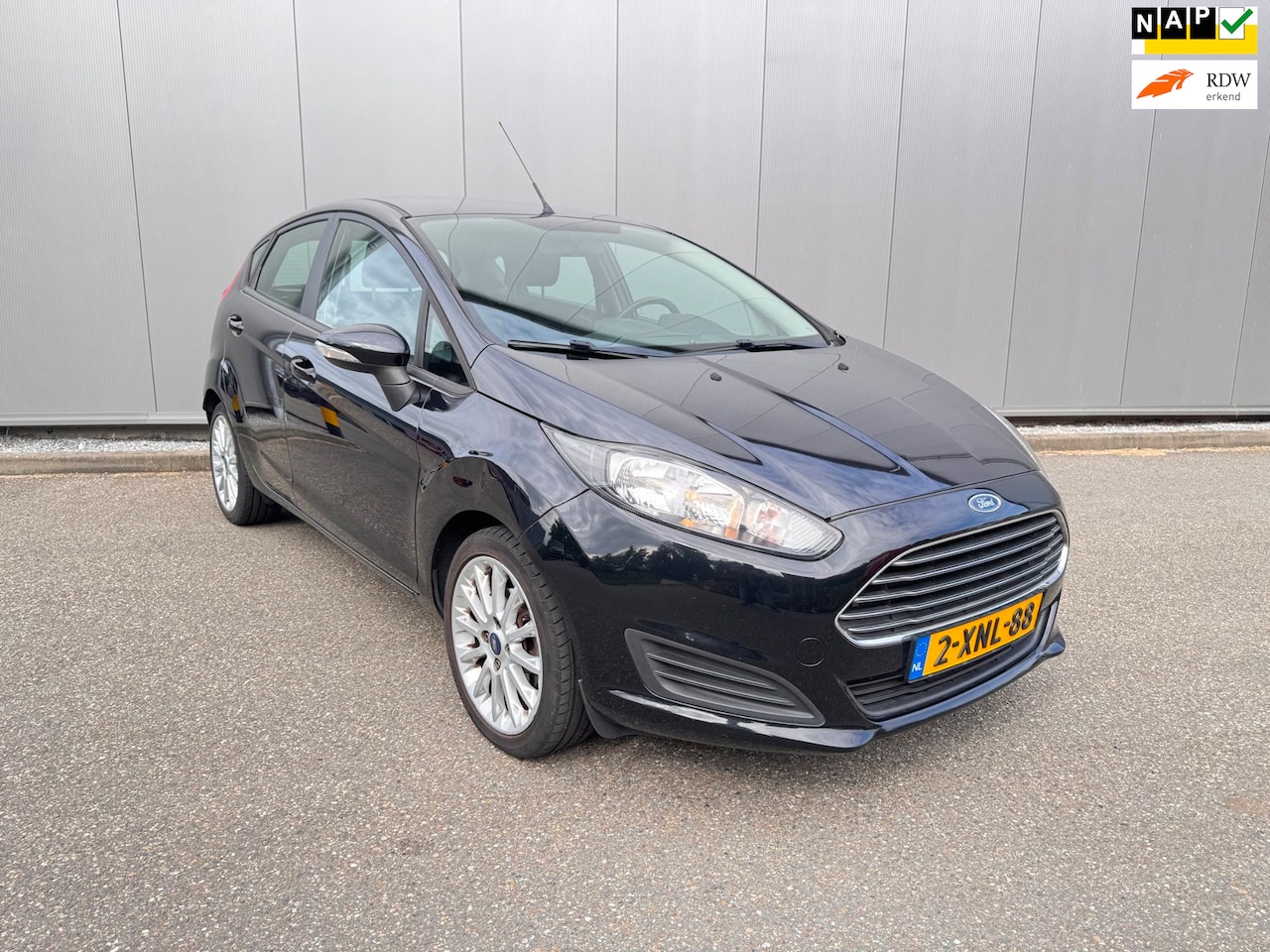 Ford Fiesta - 1.6 TDCi Lease Style AIRCO NAVI - AutoWereld.nl