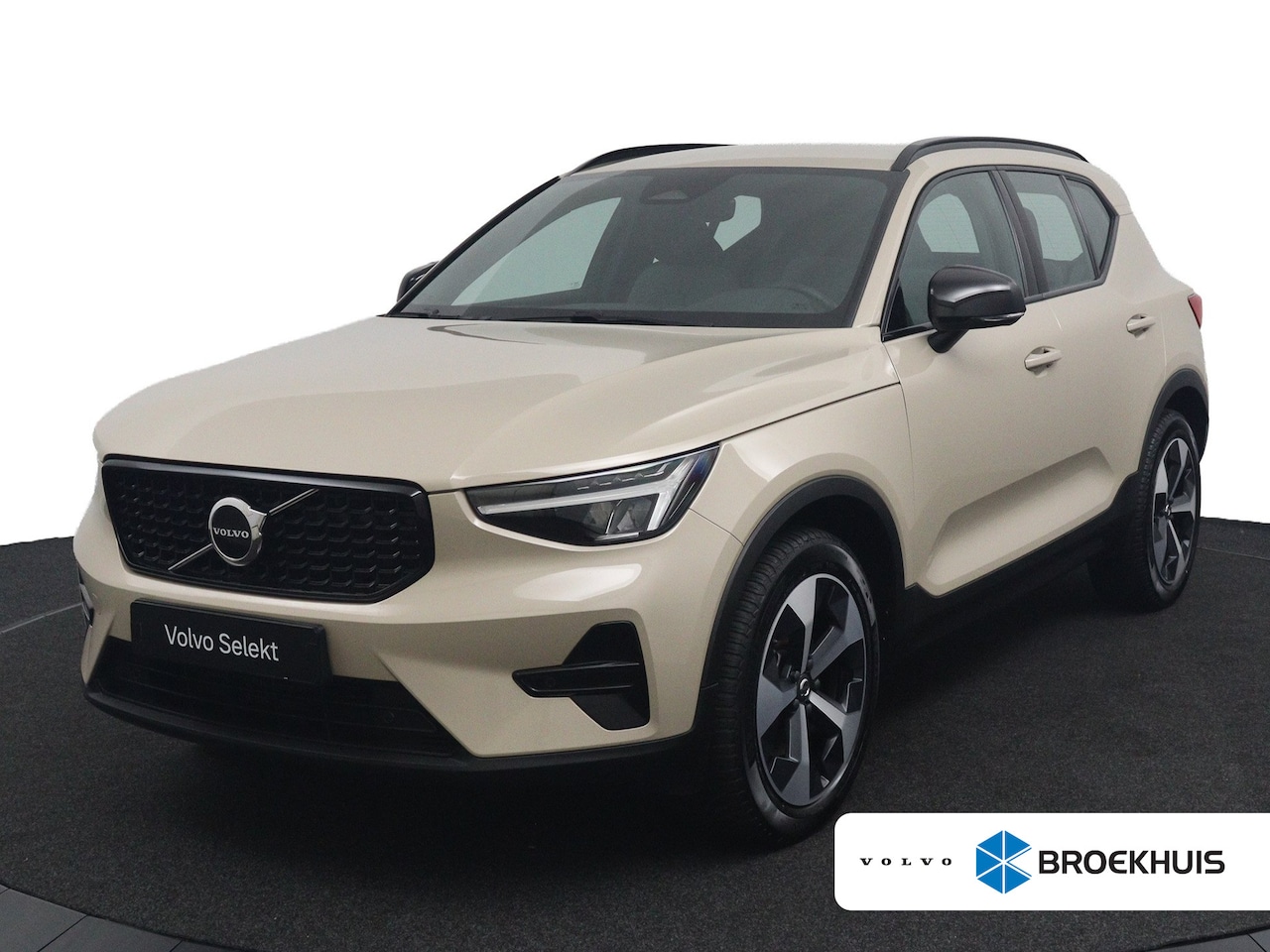 Volvo XC40 - 2.0 B4 Plus Dark | Trekhaak | Sand Dune! | Haman/Kardon | Allseason | Camera | - AutoWereld.nl