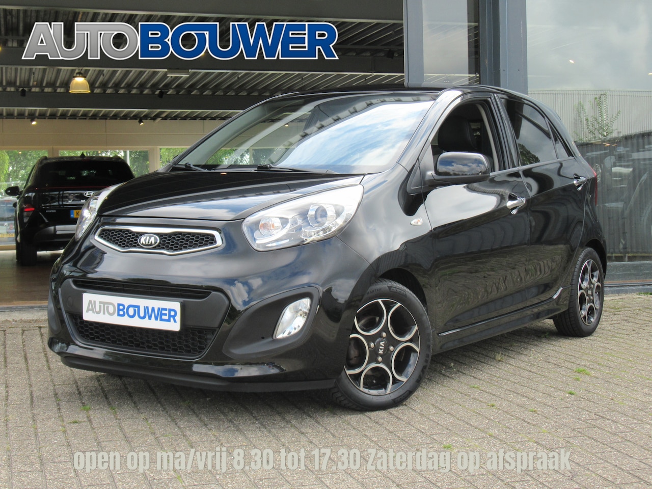 Kia Picanto - 1.0 CVVT World Cup Ed. Groot scherm | LM velgen | half leder | airco - AutoWereld.nl