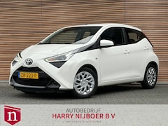 Toyota Aygo - 1.0 VVT-i x-play Camera / Navigatie / 5Drs