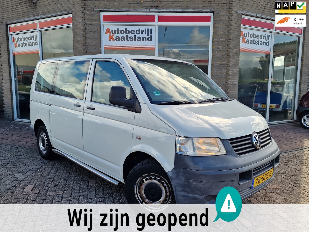Volkswagen Transporter Kombi - 1.9 TDI 300 Baseline 9 PERSOONS - AutoWereld.nl