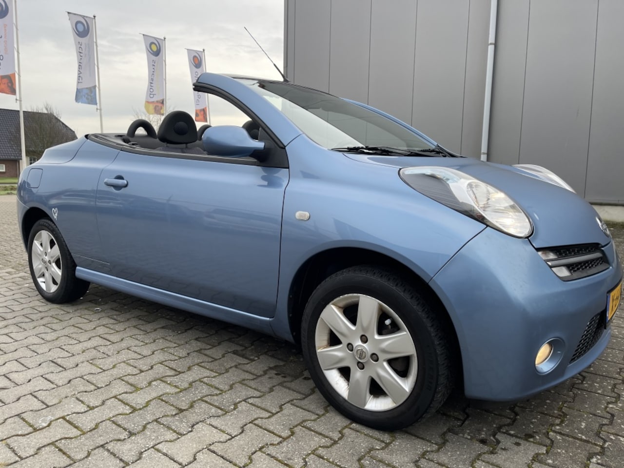 Nissan Micra C+C - 1.4 AIRCO 81.161km APK: Nieuw bij aflevering - AutoWereld.nl