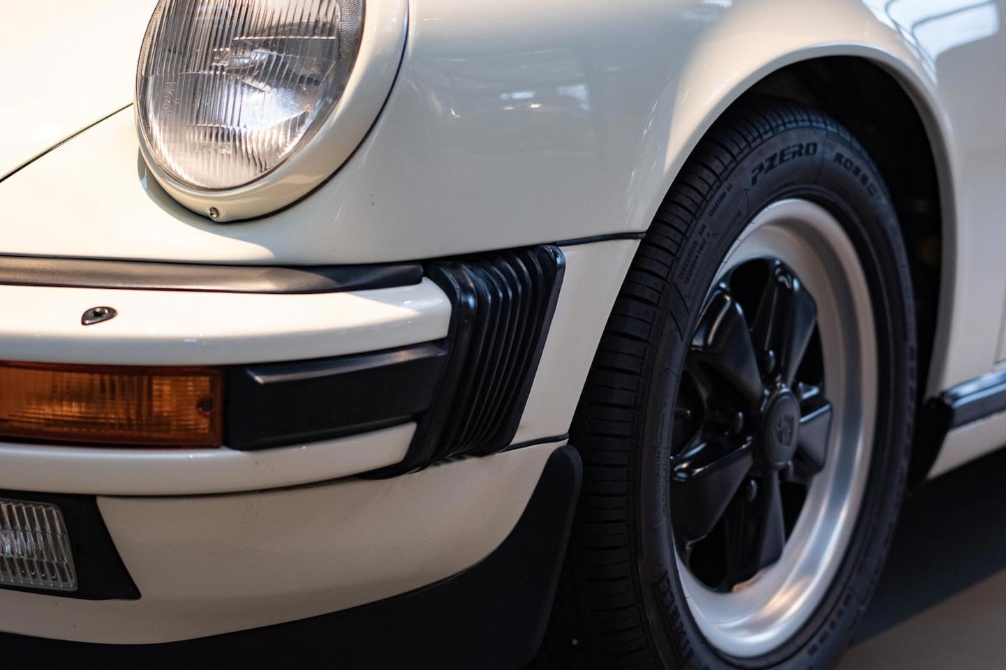 Porsche 911 Cabrio - 3.2 3.2