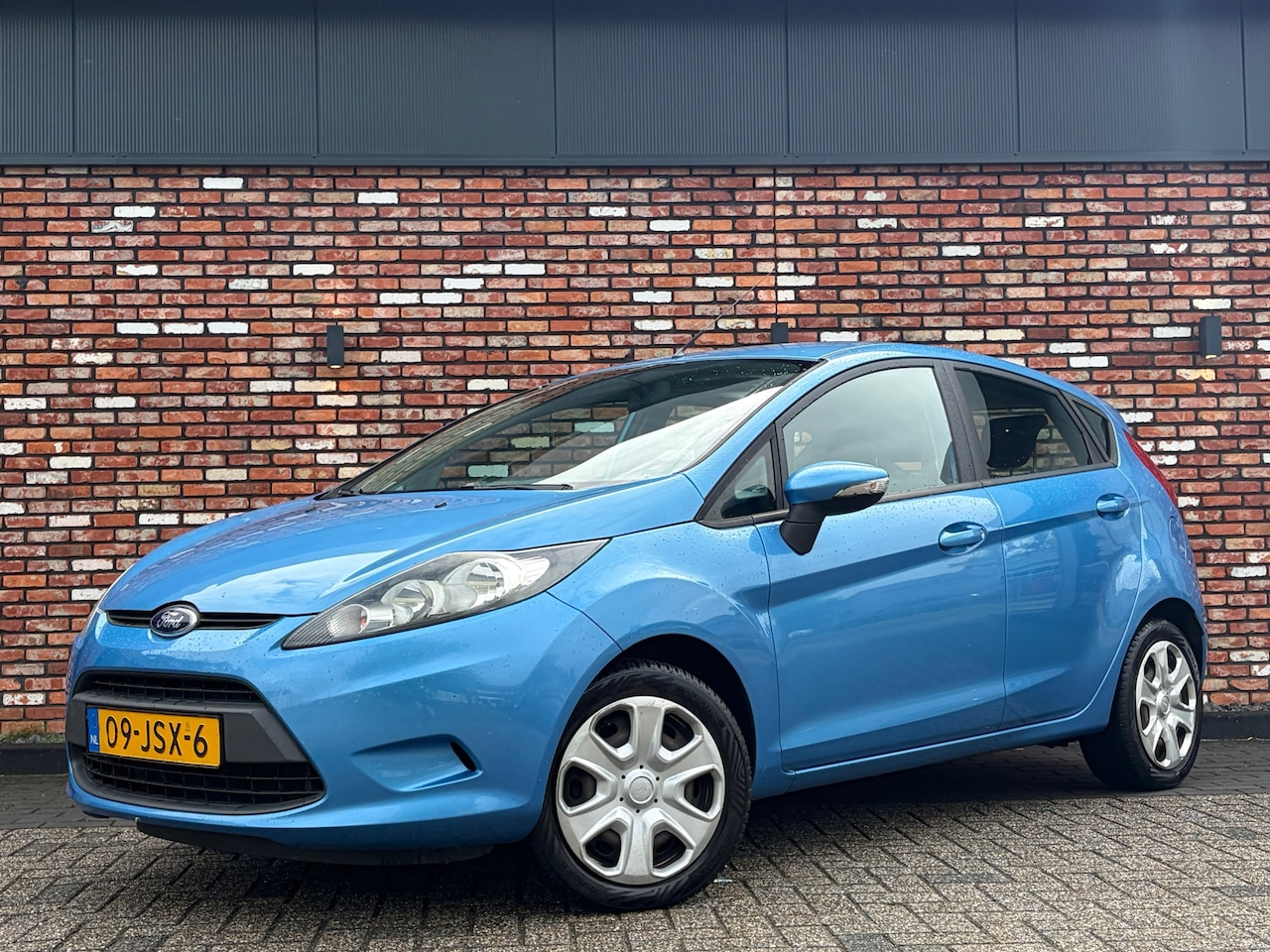 Ford Fiesta - 1.25 Trend 5-Deurs Trekhaak Airco Elek.Pakket Orig.NL Betrouwbaar! - AutoWereld.nl