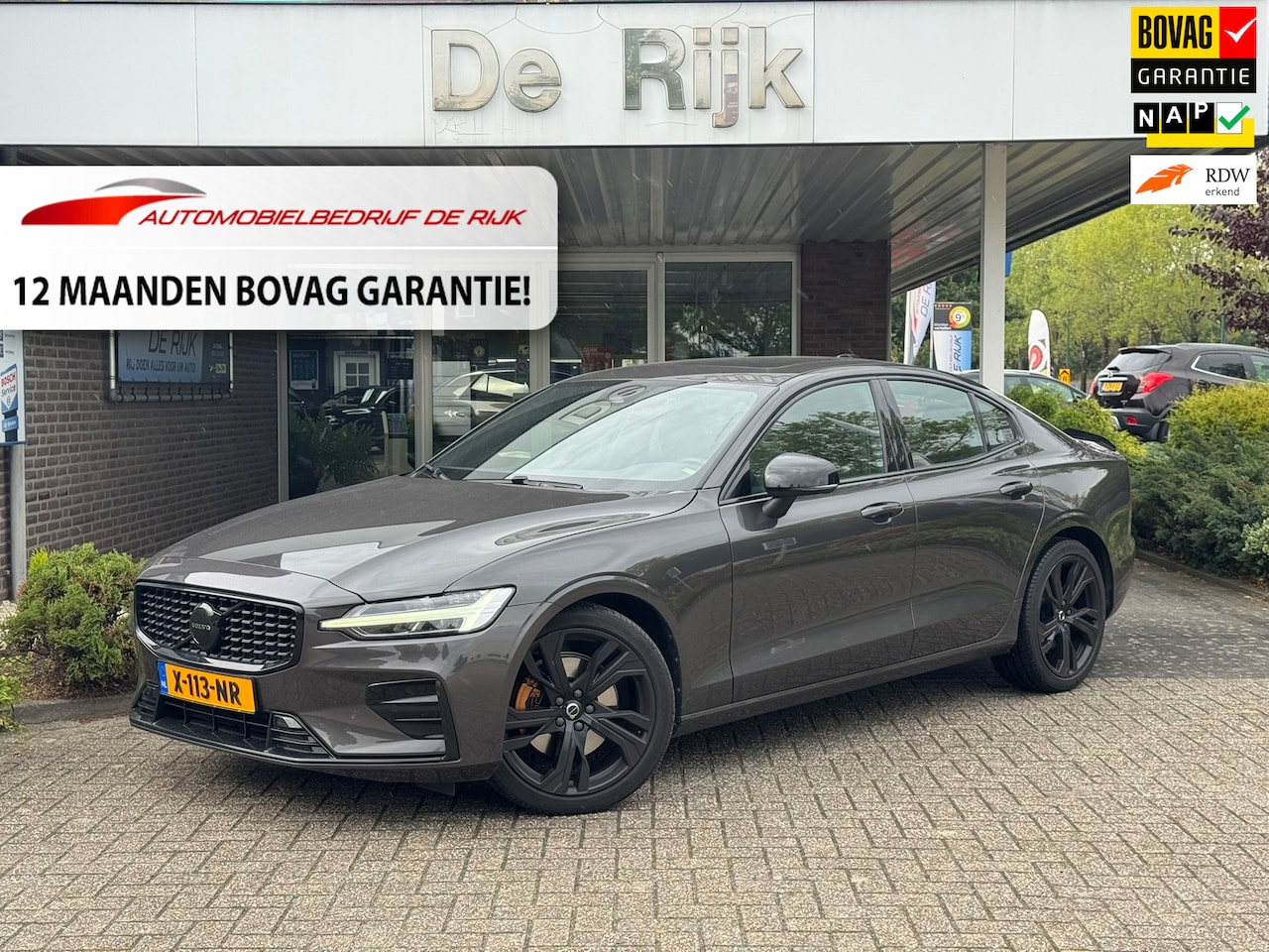 Volvo S60 - 2.0 B4 Plus Dark | Panoramadak, Harman Kardon, Leder, Camera, Carplay/Android, ACC, Climat - AutoWereld.nl