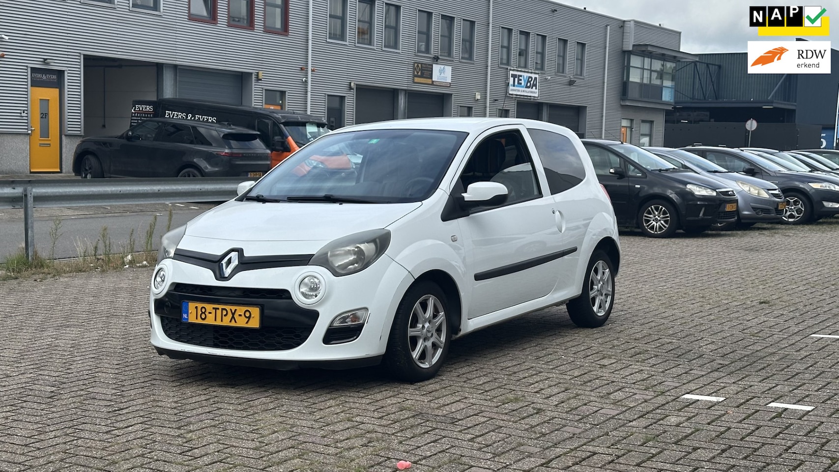 Renault Twingo - 1.2-16V Collection 1.2 16V Collection - AutoWereld.nl