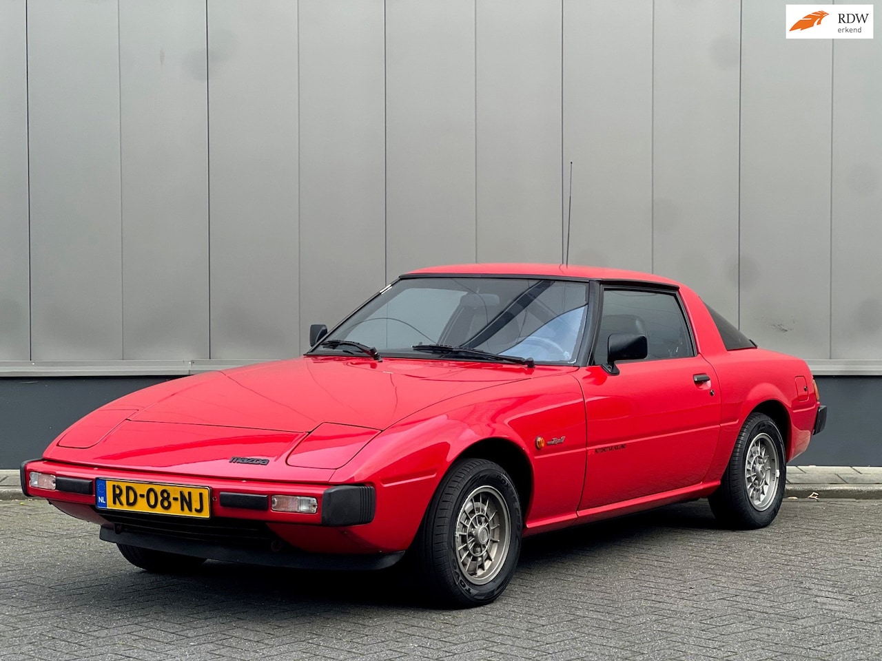 Mazda RX-7 - SA22C - AutoWereld.nl