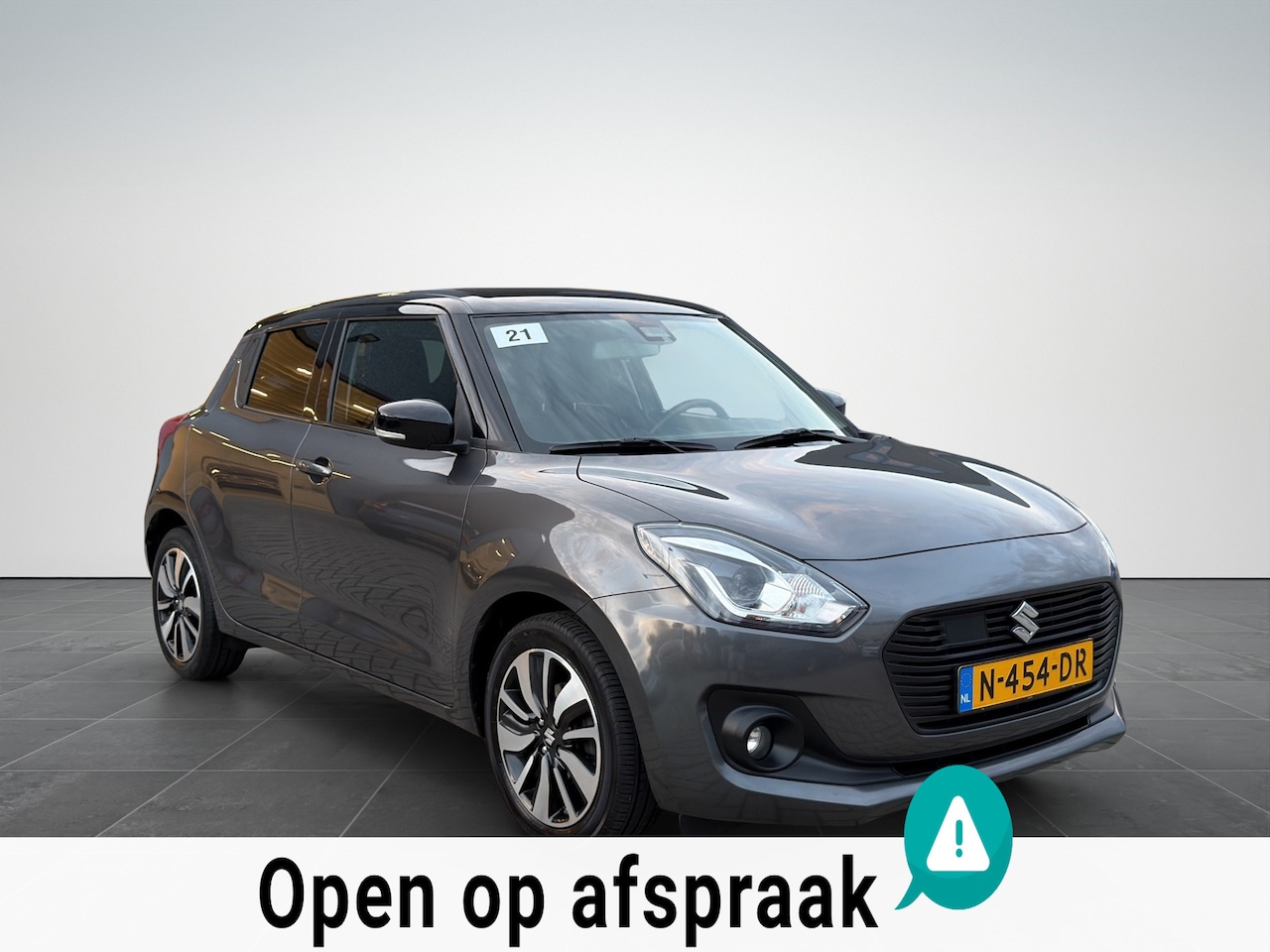 Suzuki Swift - 1.0 Stijl Smart Hybrid - Achteruitrijcamera - AutoWereld.nl