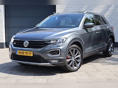 Volkswagen T-Roc - 2.0 TSI 4Motion Bussines R | Pano | Virtual | Beats