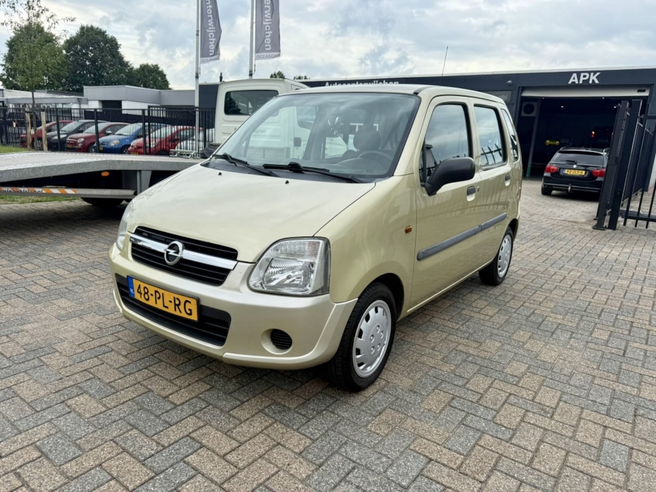 Opel Agila - 1.0-12V - Weinig km - Nette Auto - AutoWereld.nl
