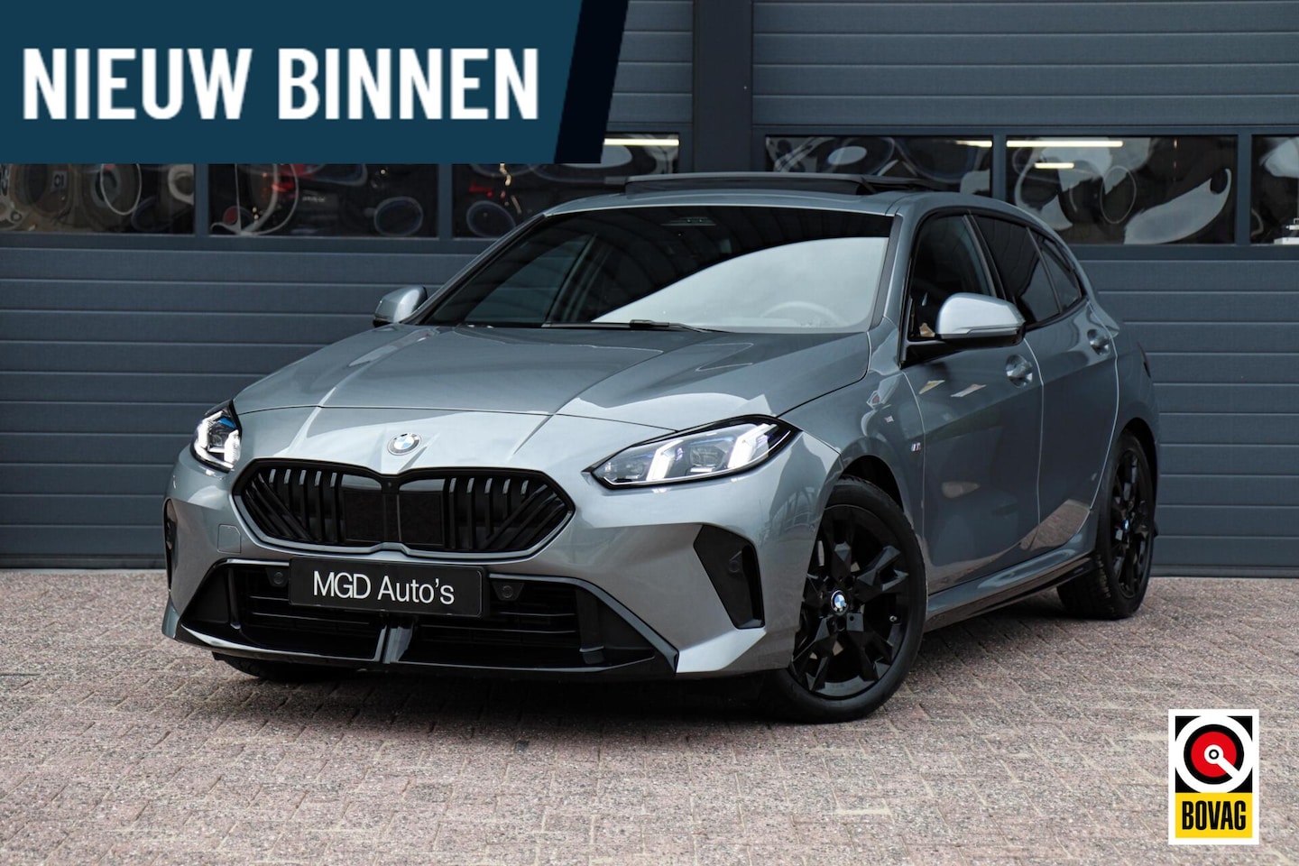 BMW 1-serie - 120 M-Sport M-Pakket |LED|PANO|H&K|HUD|KEYLESS|360 CAMERA|MEMORY|CARPLAY|SFEERVERL.|STOELV - AutoWereld.nl