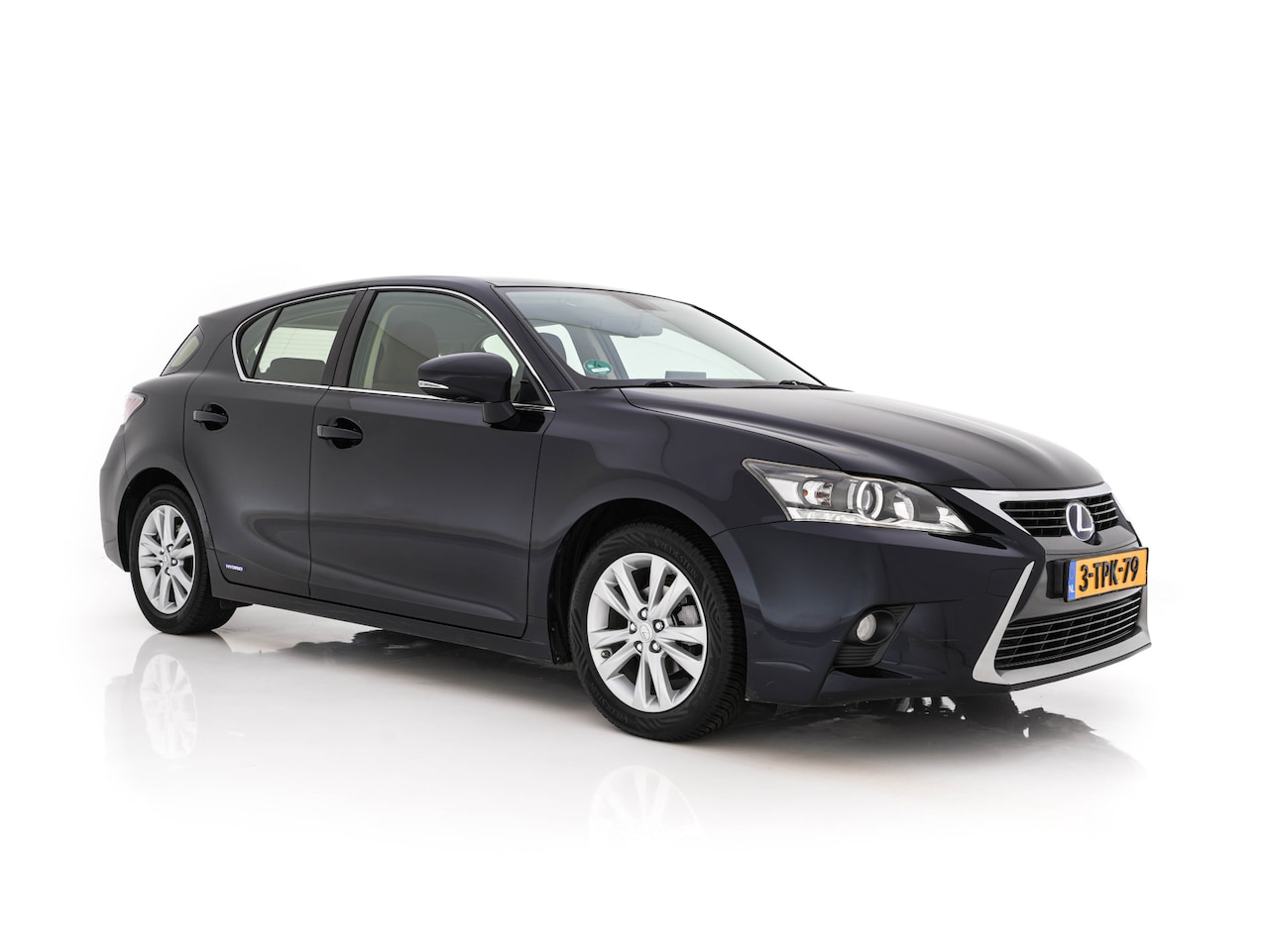 Lexus CT 200h - Business Line Aut. *NAVI-FULLMAP | ALCANTARA | COMFORTSEATS | CAMERA | ECC | CRUISE | DIGI - AutoWereld.nl