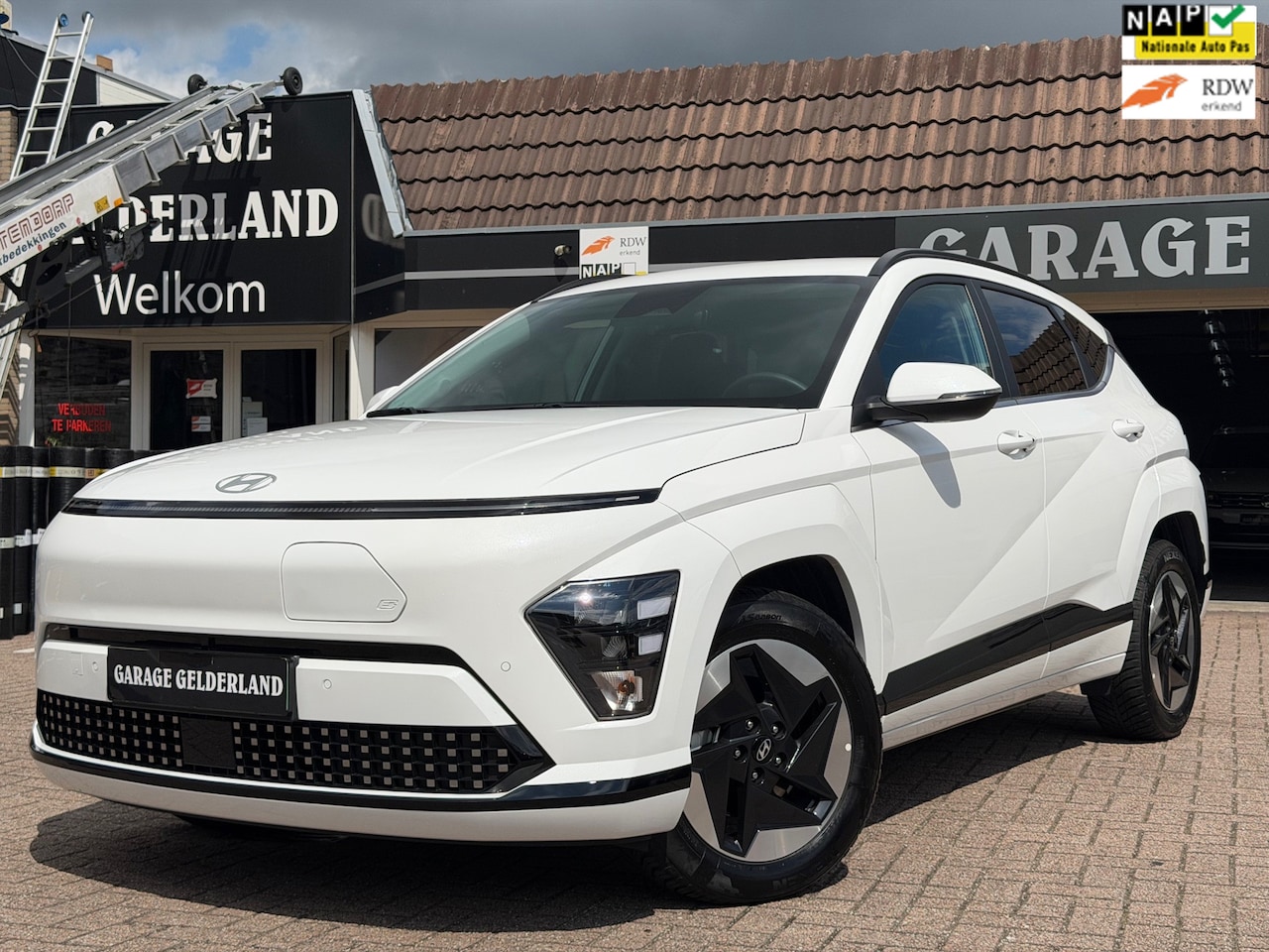 Hyundai Kona Electric - Premium Sky 64.8 kWh *LONG-RANGE *VIRTUAL * ACC *NAVI *CAMERA *PDC *ISO *PARELMOER *FULL-O - AutoWereld.nl