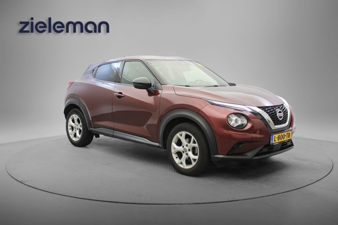 Nissan Juke - 1.0 DIG-T Tekna Automaat - Carplay, Camera, Adapt. Cruise, Sportstoelen - AutoWereld.nl