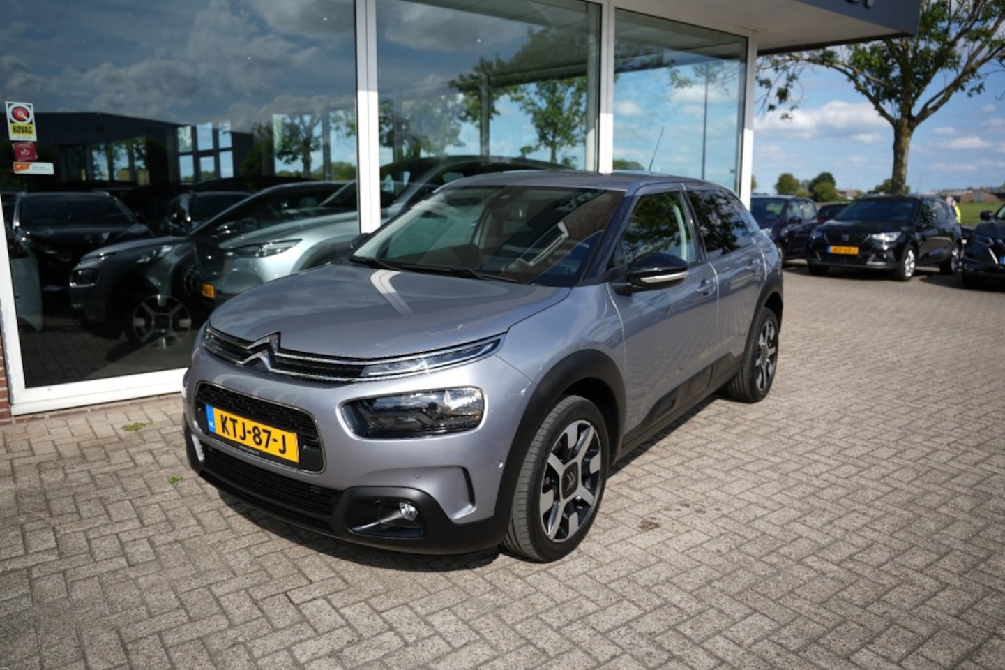 Citroën C4 Cactus - 1.2 PureTech Shine 1.2 PURETECH SHINE, Camera, Carplay ,ALL IN PRIJS - AutoWereld.nl