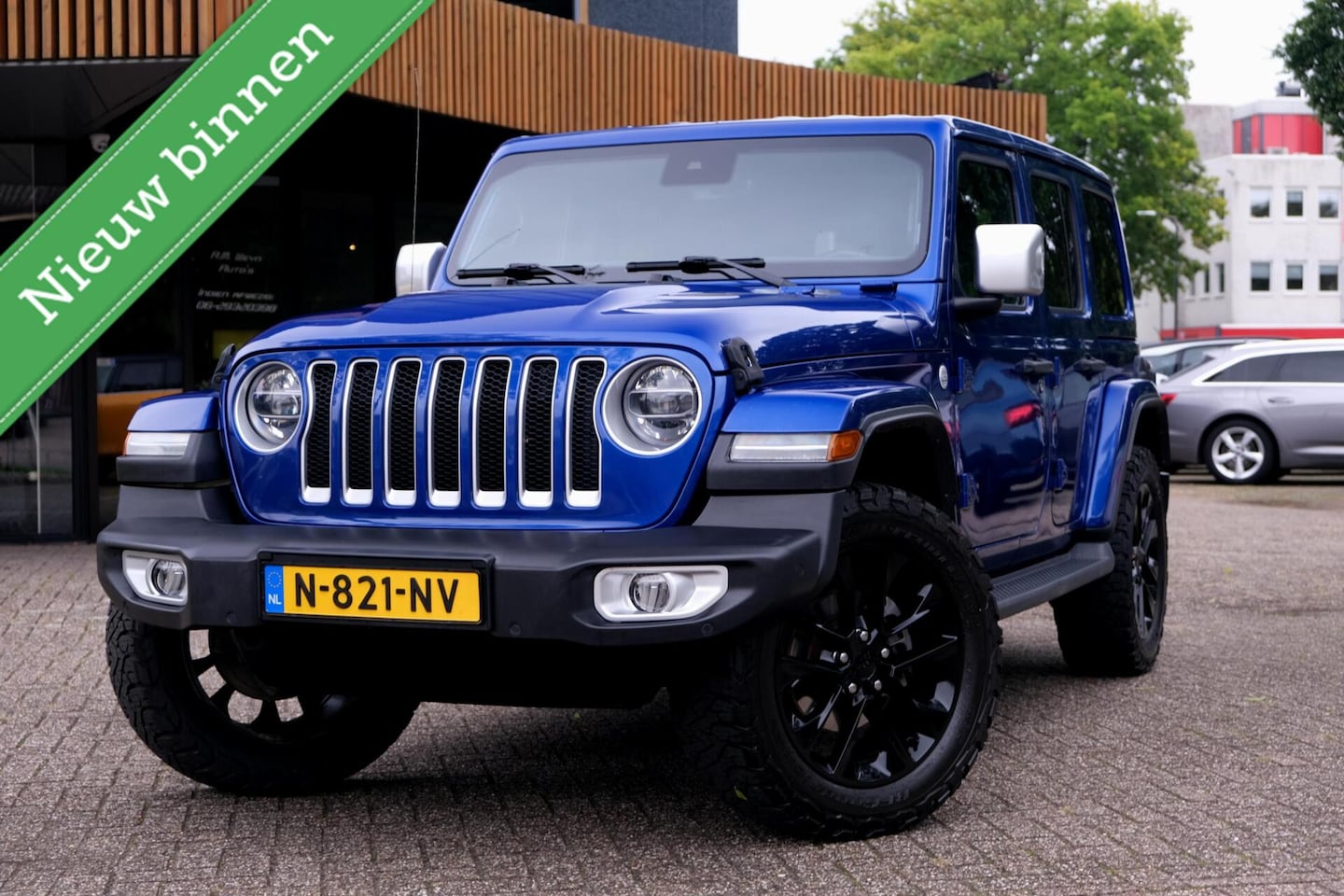 Jeep Wrangler Unlimited - 2.0T Sahara|Rijklaar!|Overland|ACC|Camera|Trekhaak|Carplay|4X4|Alpine|Stuurwielverwarming - AutoWereld.nl