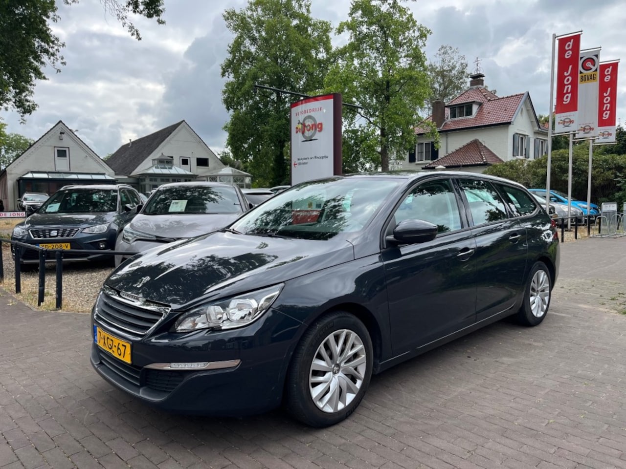 Peugeot 308 - SW 1.6 BLUEHDI ACCES / TREKHAAK / AIRCO / NAVI / CRUISE CTR. / PDC / LED - AutoWereld.nl