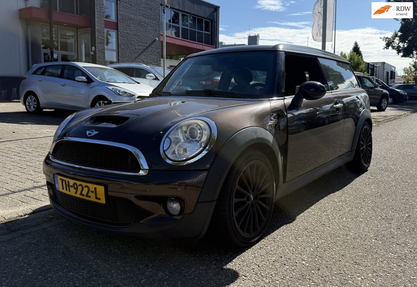 MINI Clubman - Mini 1.6 Cooper S Chili Airco Cruise Pano Motor loopt niet - AutoWereld.nl