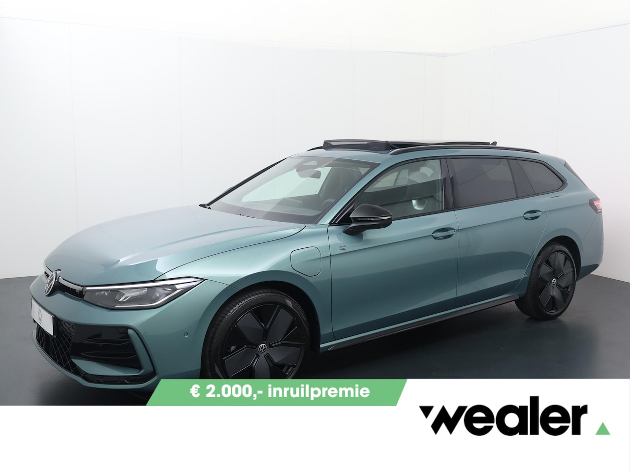 Volkswagen Passat Variant - R-Line Edition 1.5 eHybrid 150 kW / 204 PK DSG | Black Style | Multimedia pakket plus | Tr - AutoWereld.nl