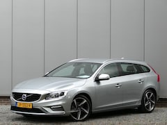 Volvo V60 - 2.0 T3 R-Design Trekhaak / Xenon / Standkachel