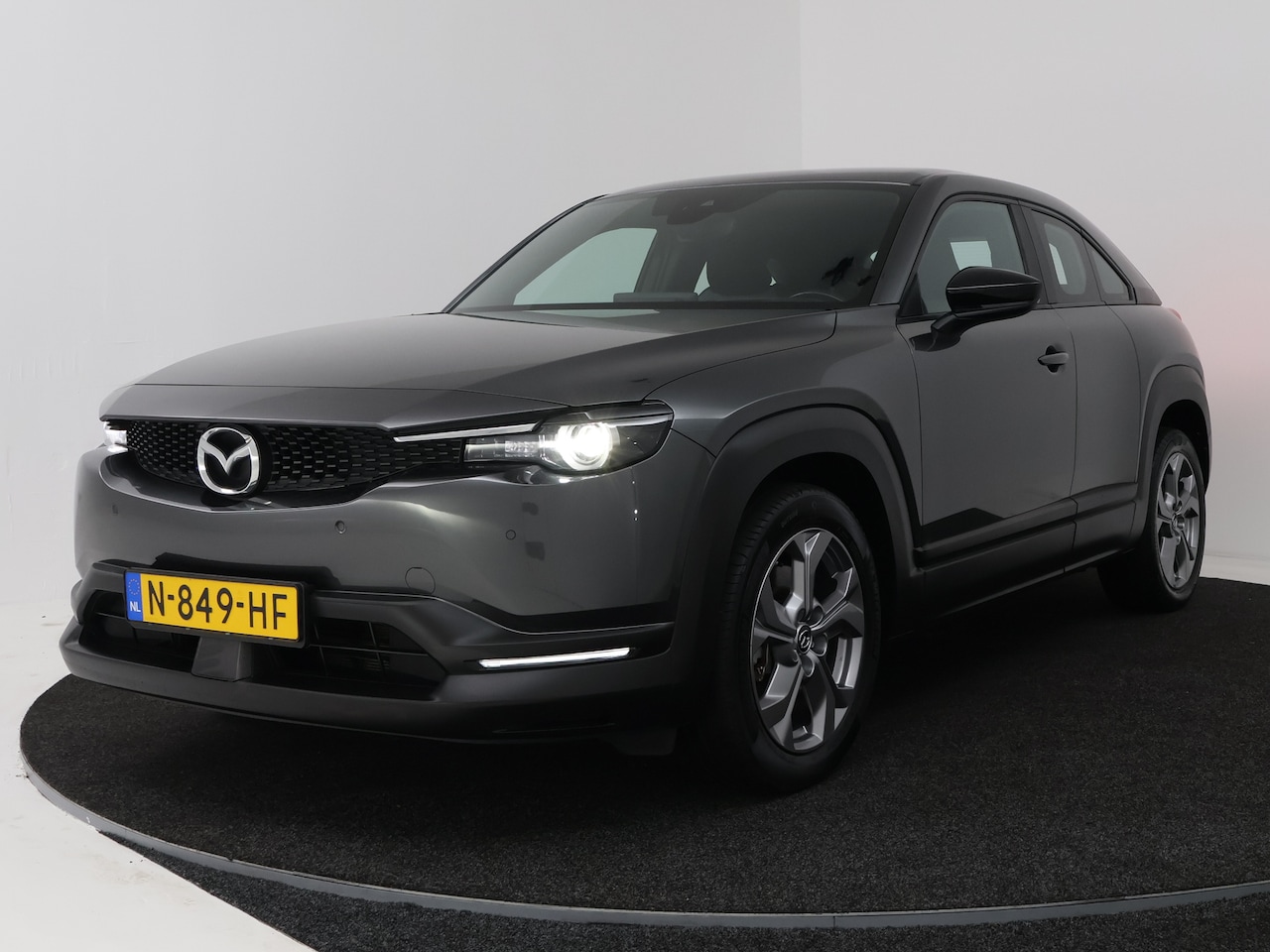 Mazda MX-30 - e-SkyActiv 145 36 kWh - AutoWereld.nl