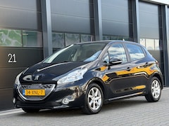 Peugeot 208 - 1.4 e-HDi Navi Pdc AUTOMAAT