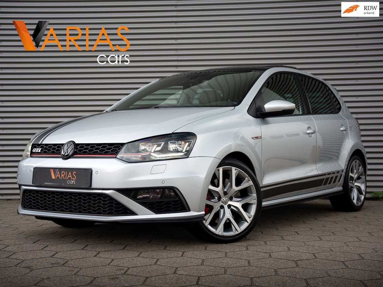 Volkswagen Polo - 1.8 TSI GTI Pano Camera Cruise Alcantara Navi - AutoWereld.nl