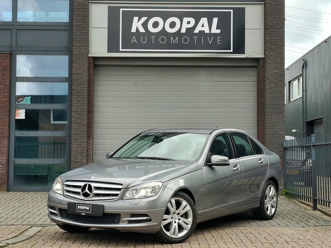 Mercedes-Benz C-klasse - 180 CGI Avantgarde | Xenon | Leer | NAP - AutoWereld.nl